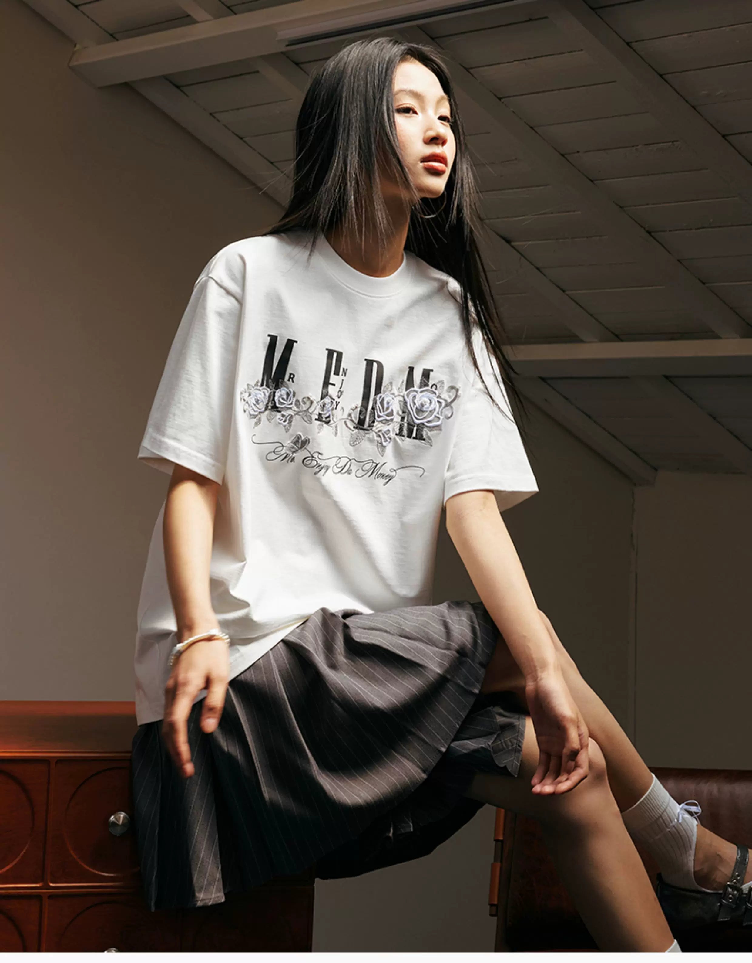 MEDM Rose Embroidery Beaded T-shirt