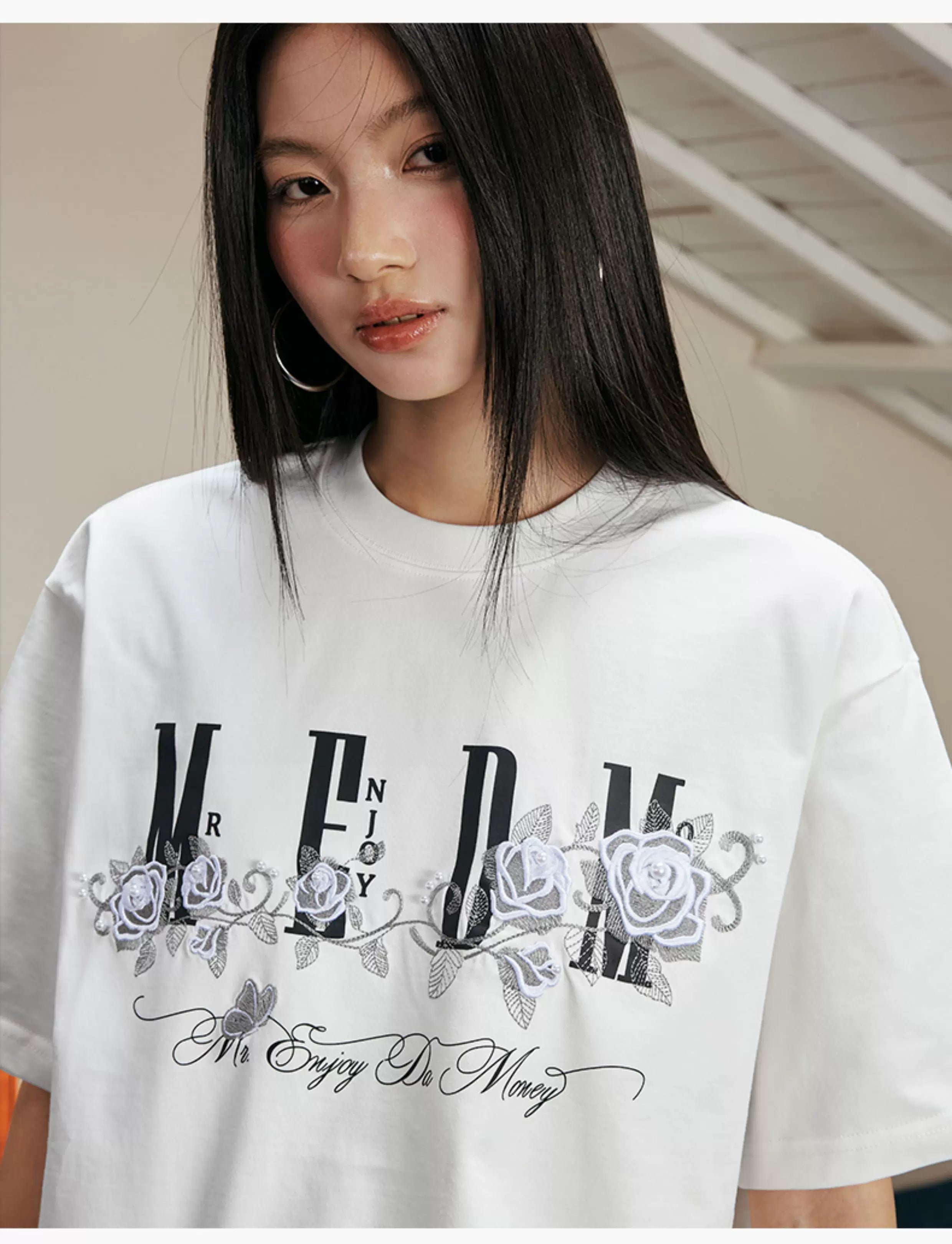 MEDM Rose Embroidery Beaded T-shirt