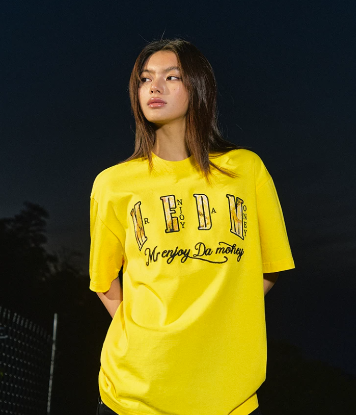 MEDM Lace Embroidery Lettering T-shirt
