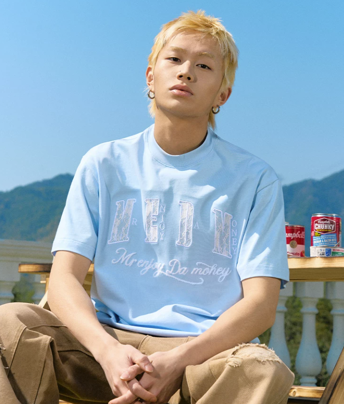 MEDM Lace Embroidery Lettering T-shirt