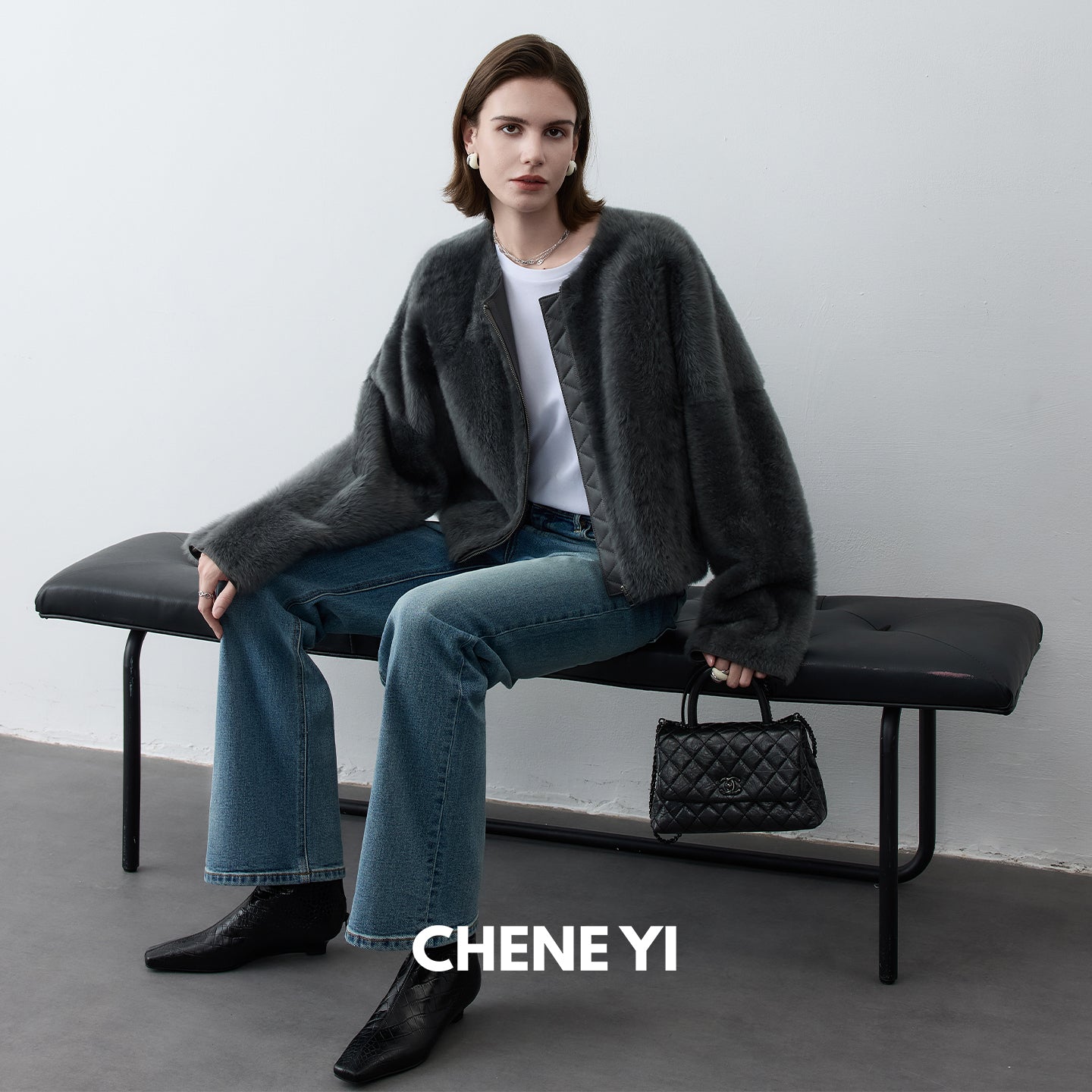 CHENE YI Washed Straight-Leg Jeans