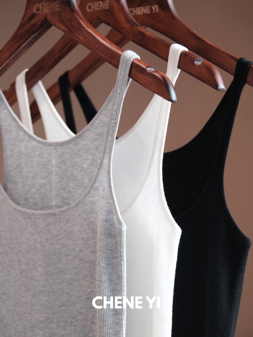 CHENE YI Tencel Cashmere U-shaped Vest
