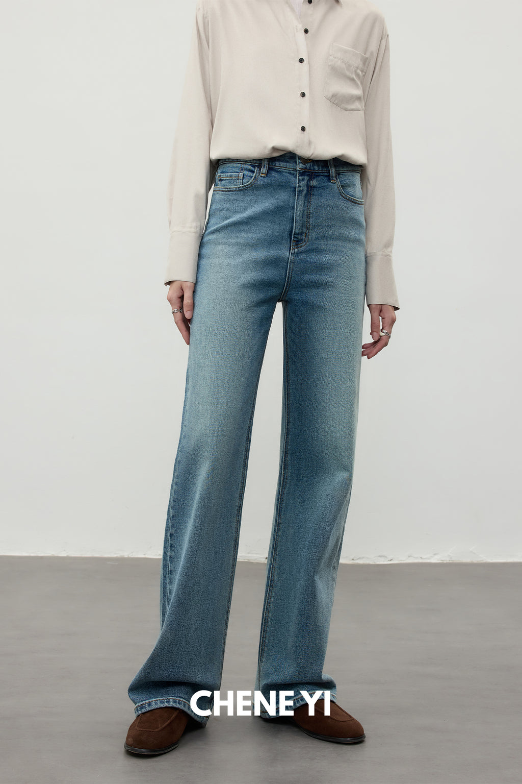 CHENE YI Washed Straight-Leg Jeans