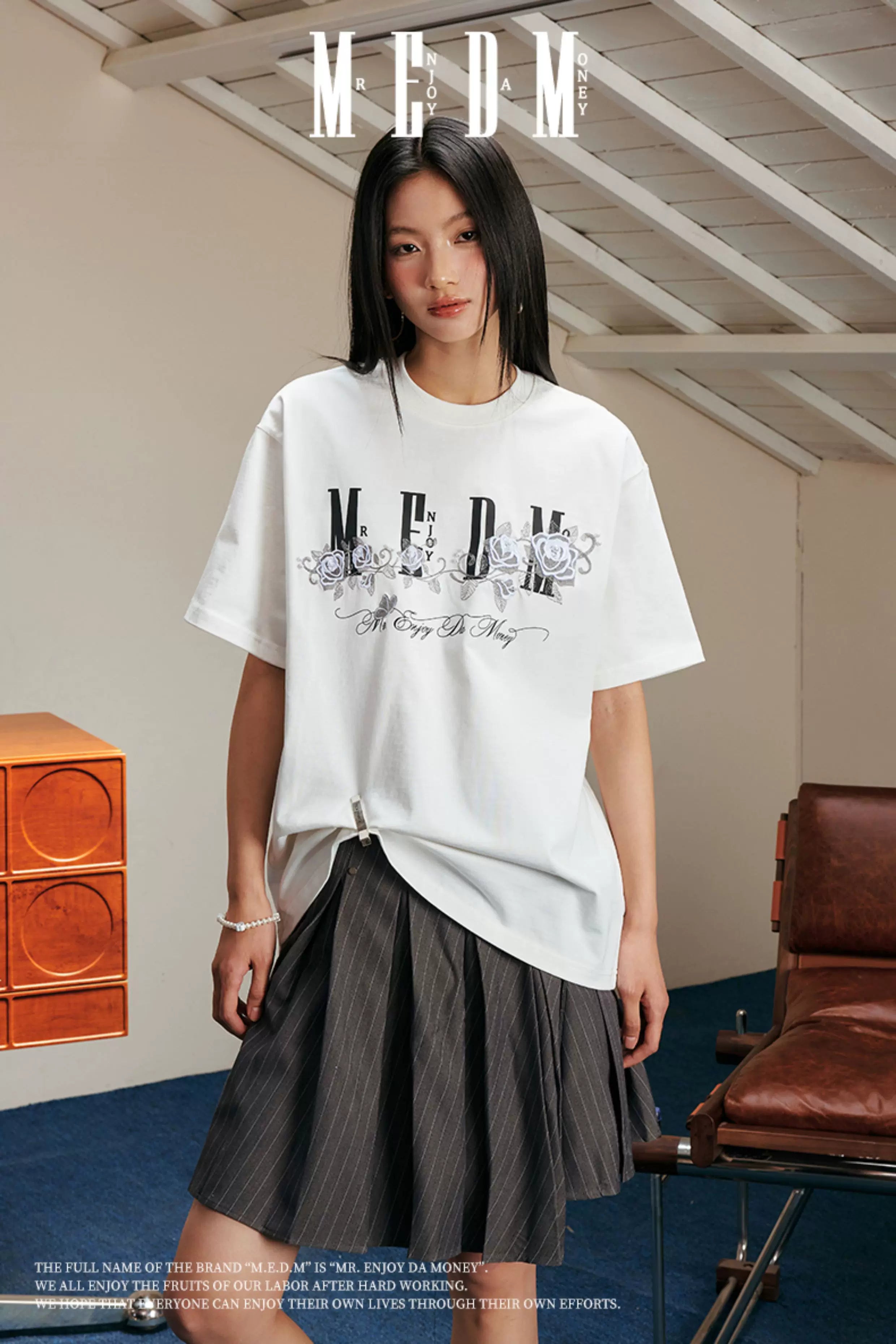 MEDM Rose Embroidery Beaded T-shirt